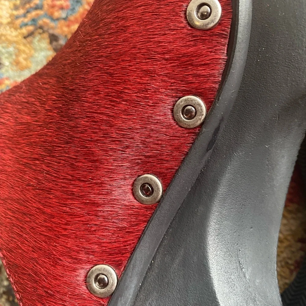 BASS MELROSE Y2K platform wine red fur platform clogs size 6